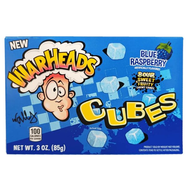 Entdecken Sie die intensive Geschmacksexplosion von Warheads Cubes Blue Raspberry! Diese kleinen